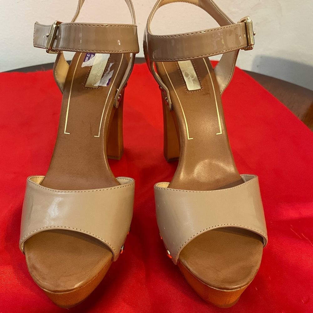 Jessica Simpson, Nude Colored Platform Sandal